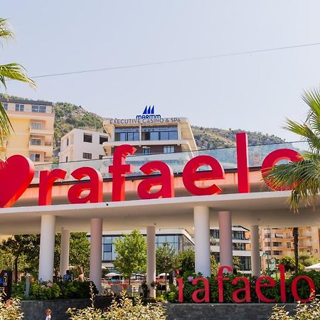 Rafaelo Comfort & Family Hotel Lezhe Exterior photo